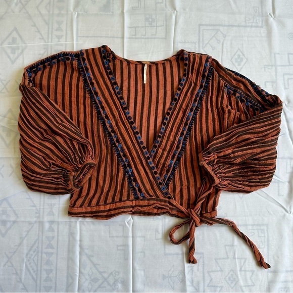 Free People Barcelona Nights Wrap Blouse size XS - Picture 6 of 7